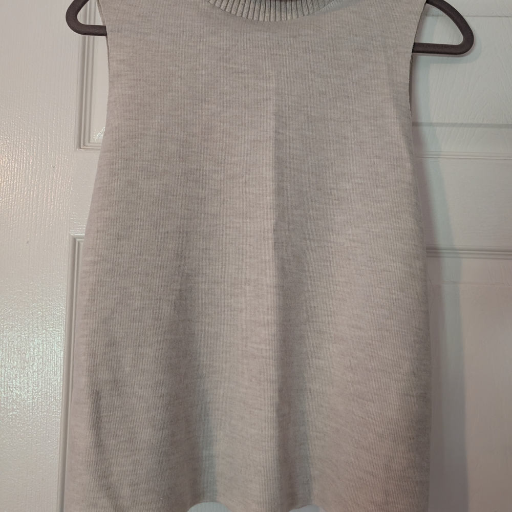 Zara Beige Sleeveless Sweater Size M
